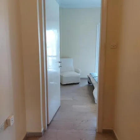 Apartament Small Quiet Near *